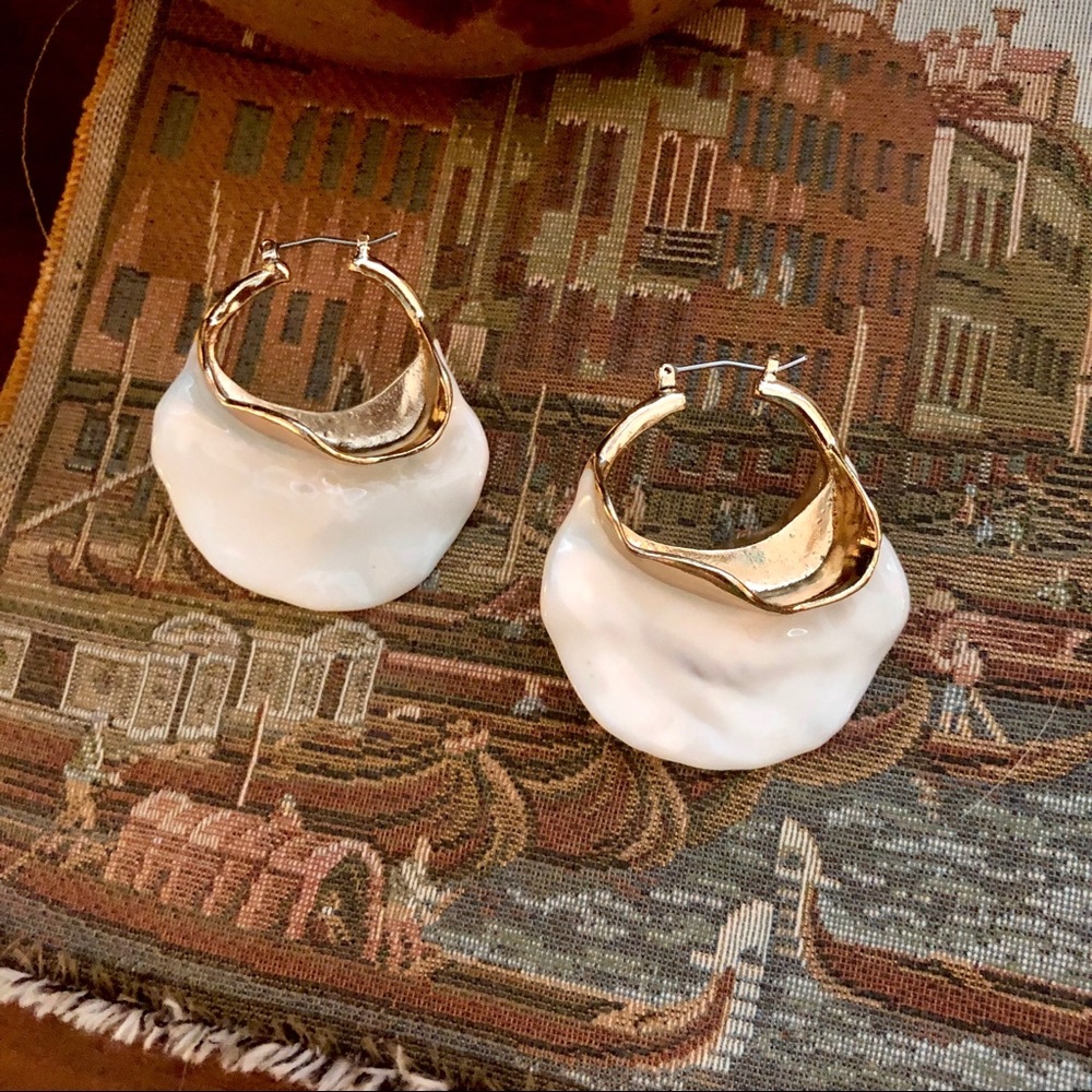 White & gold sculpted statement hoop earrings